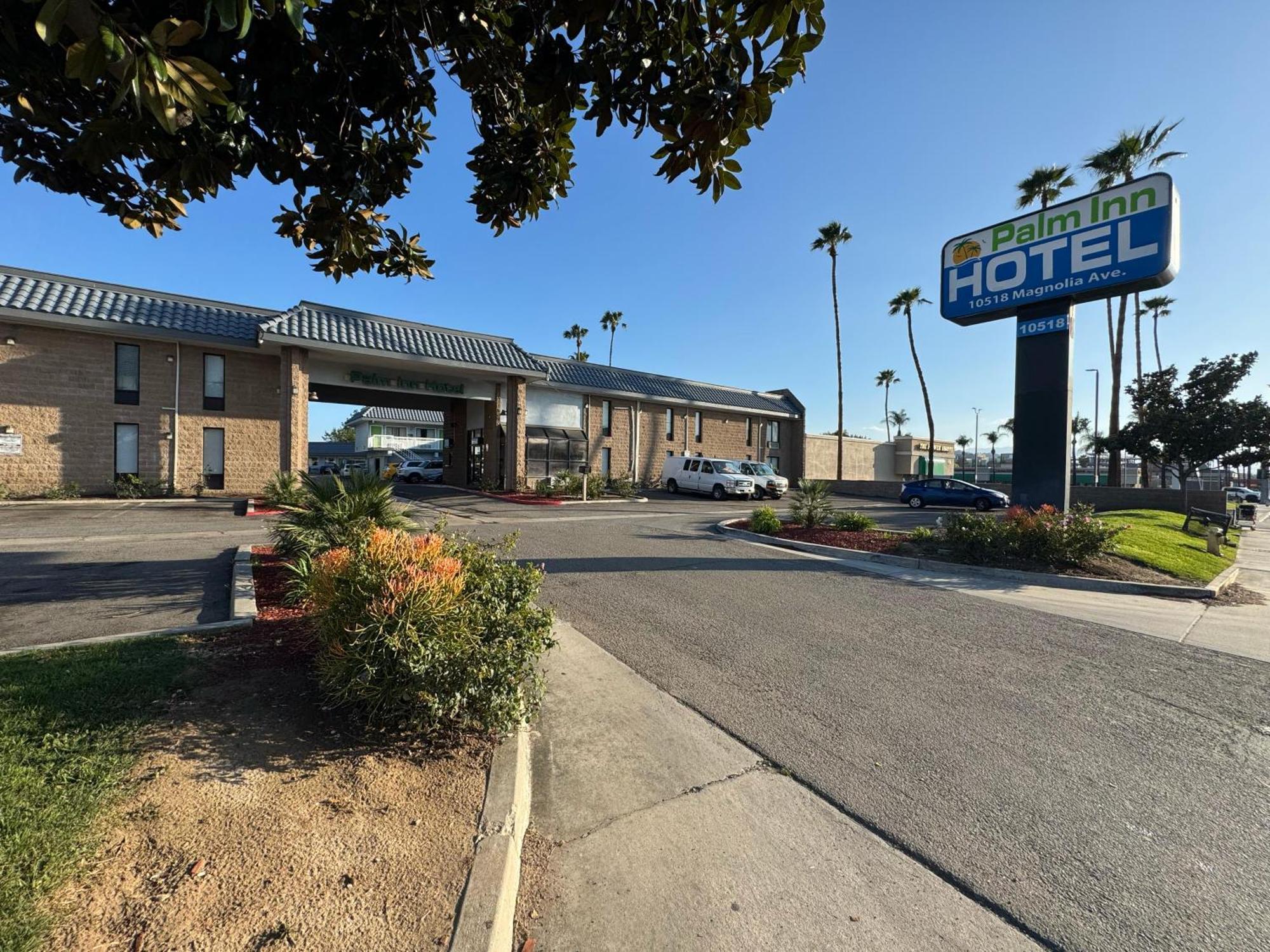 Palm Inn Hotel Near Tyler Mall Riverside Exterior foto
